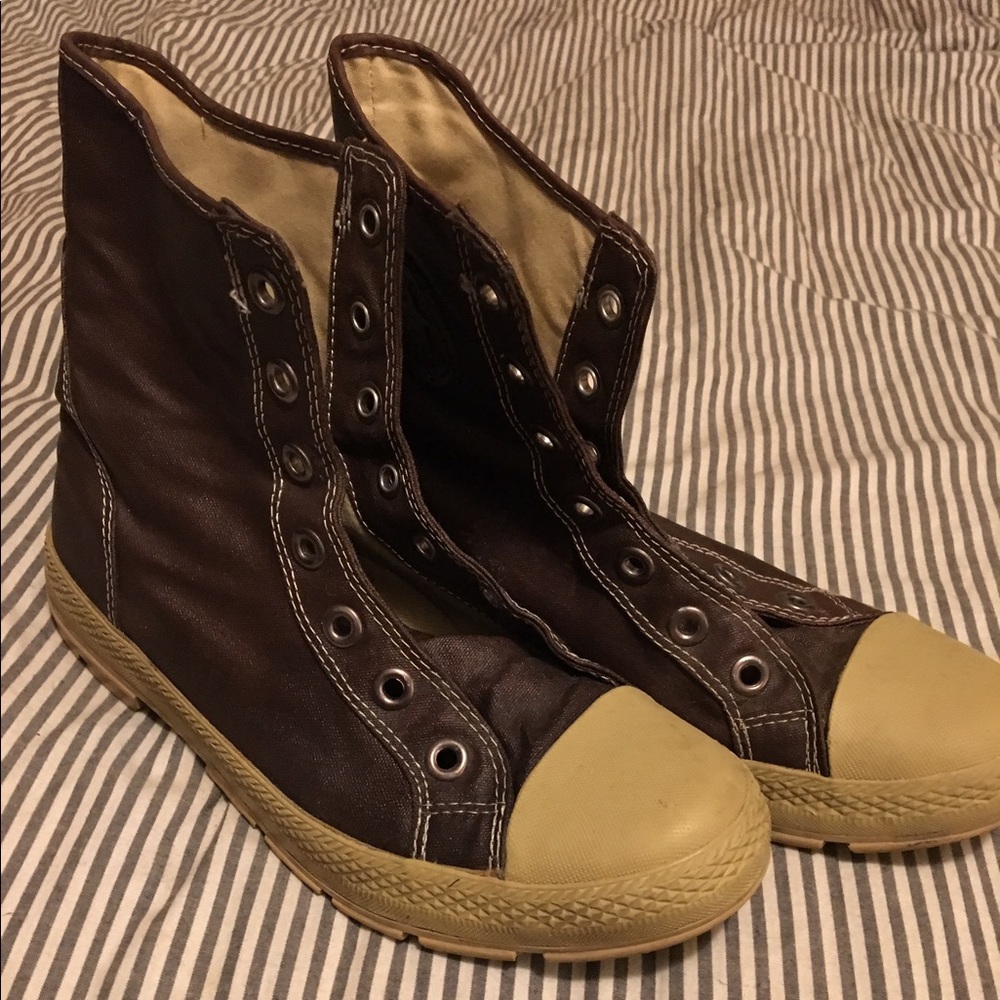 Waterproof hi-top Convers Allstars