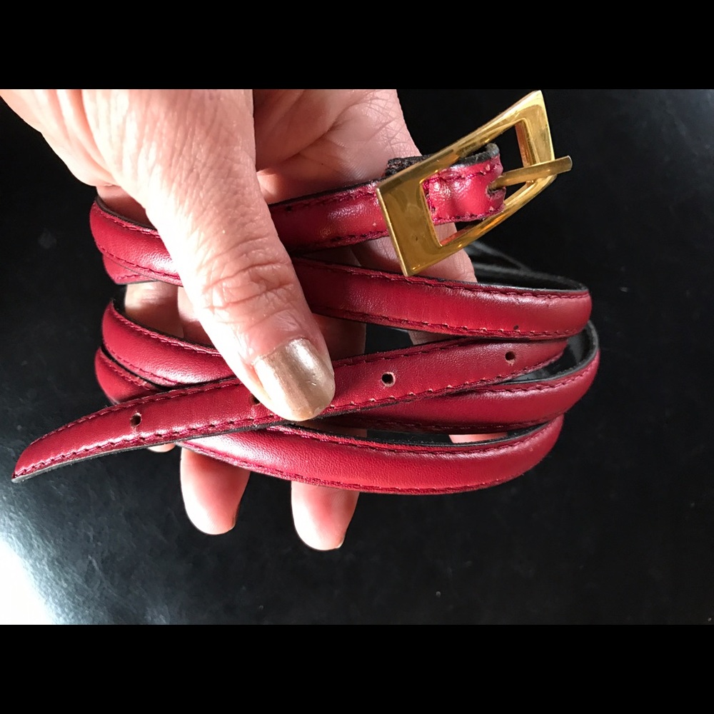 Red Leather  Skinny Wrap Around Belt Size M.