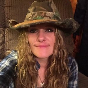 Meet your Posher, Krissy