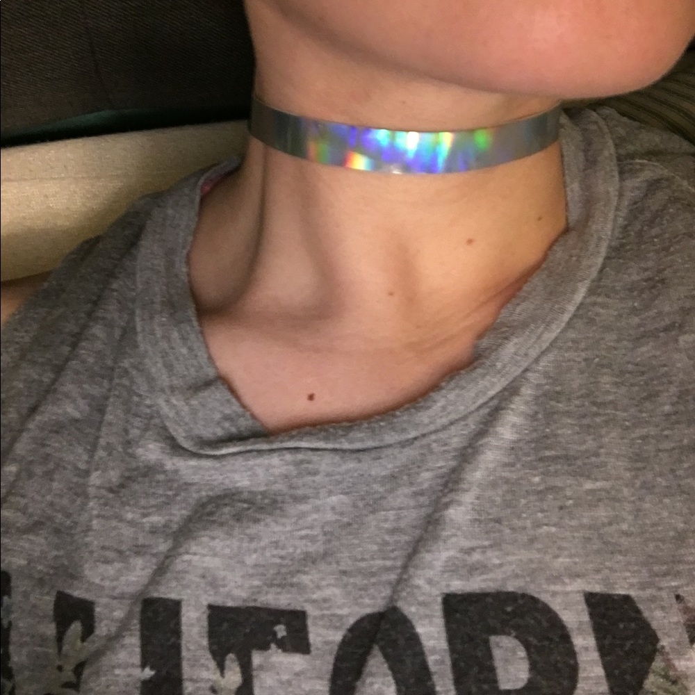 Holographic choker.