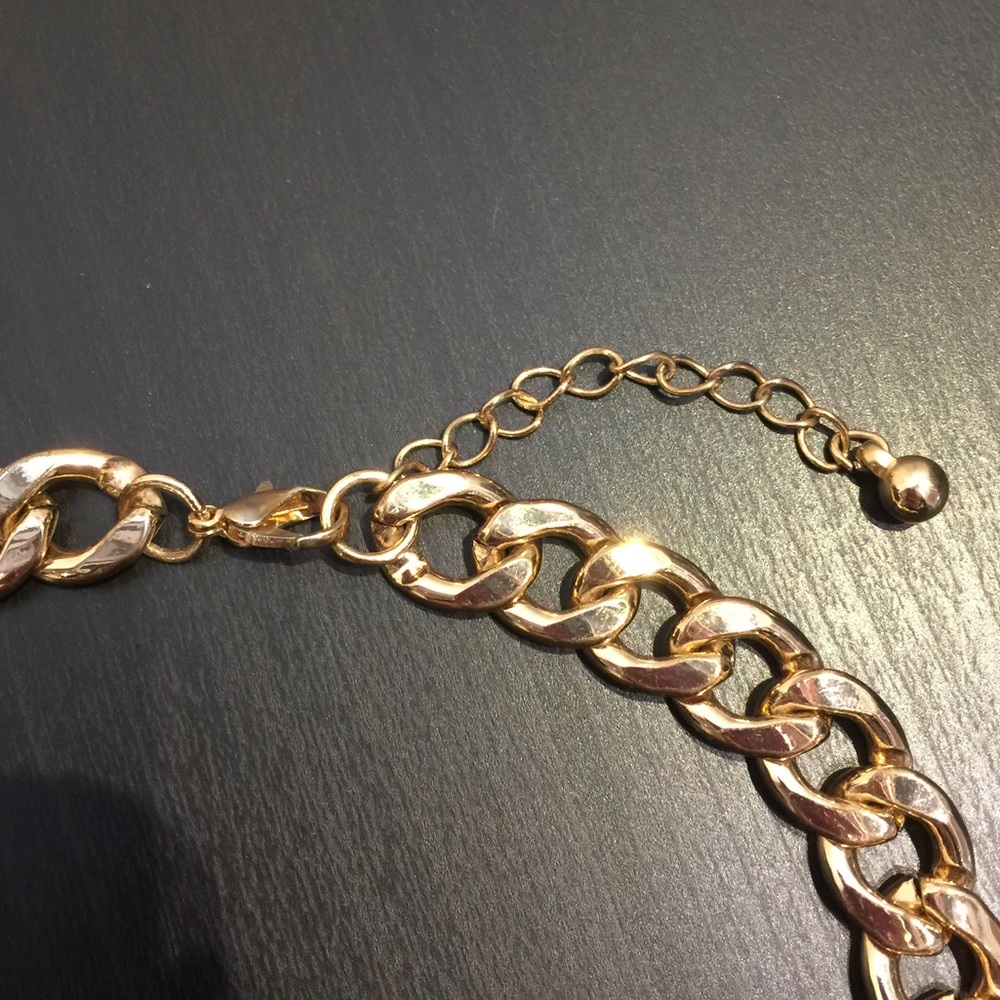 Beautiful statement necklace - Picture 3 of 4