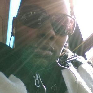 Meet your Posher, Jerrita