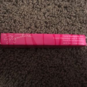 Mary Kay Signature Facial Highlighting Pen