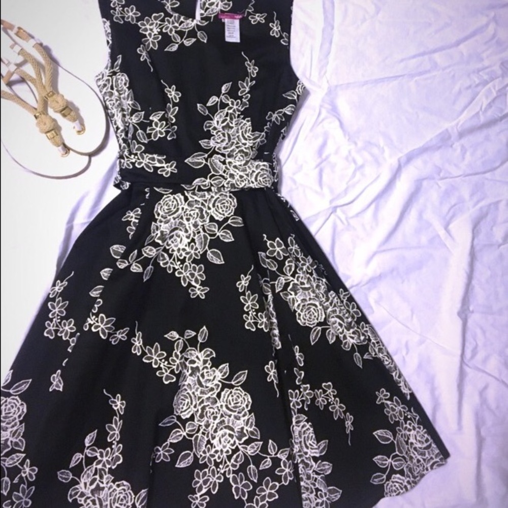 Work or summer dress-classy