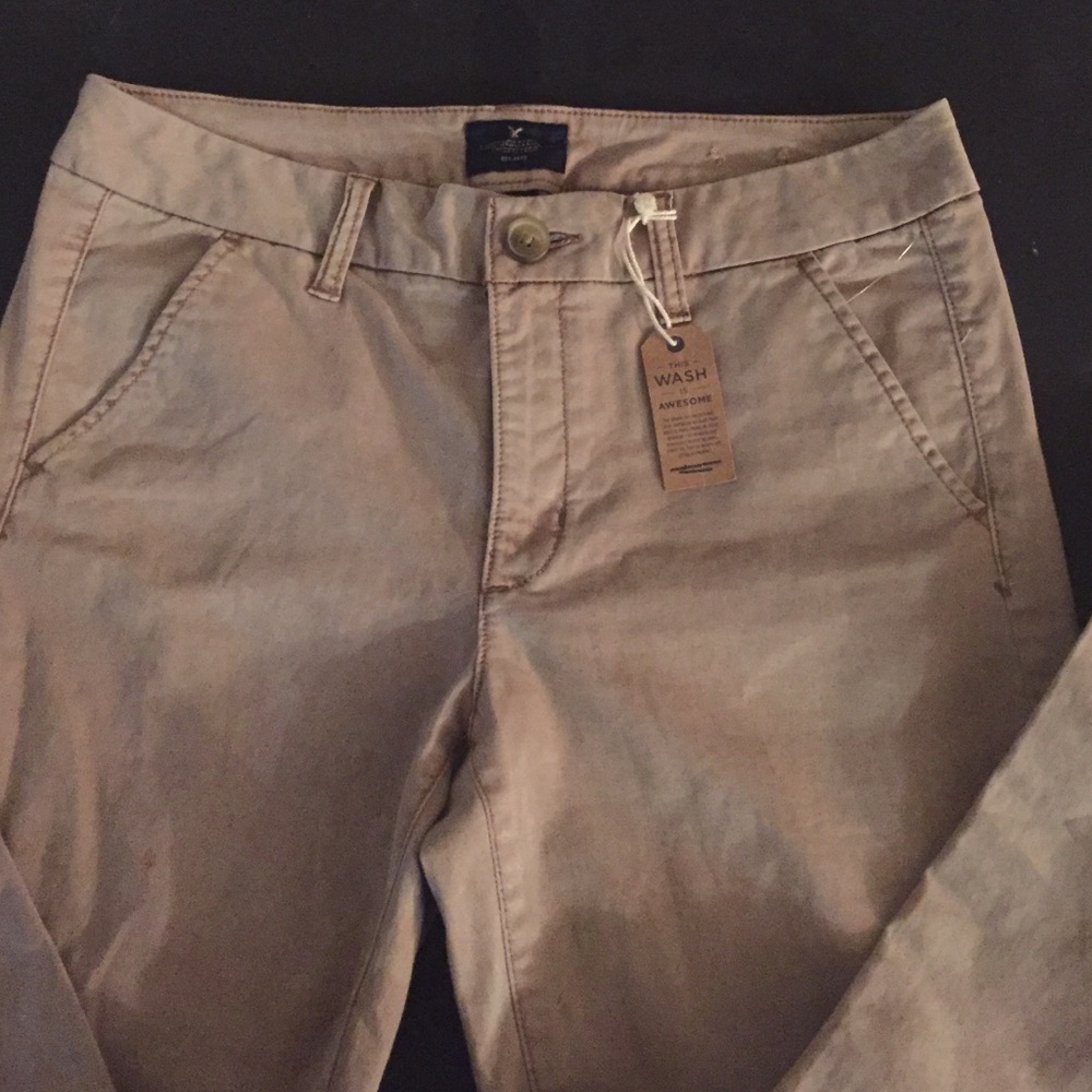Cute American Eagle outfitters 🦅 NWT acid washed