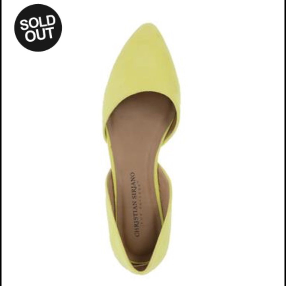 Yellow flat shoes