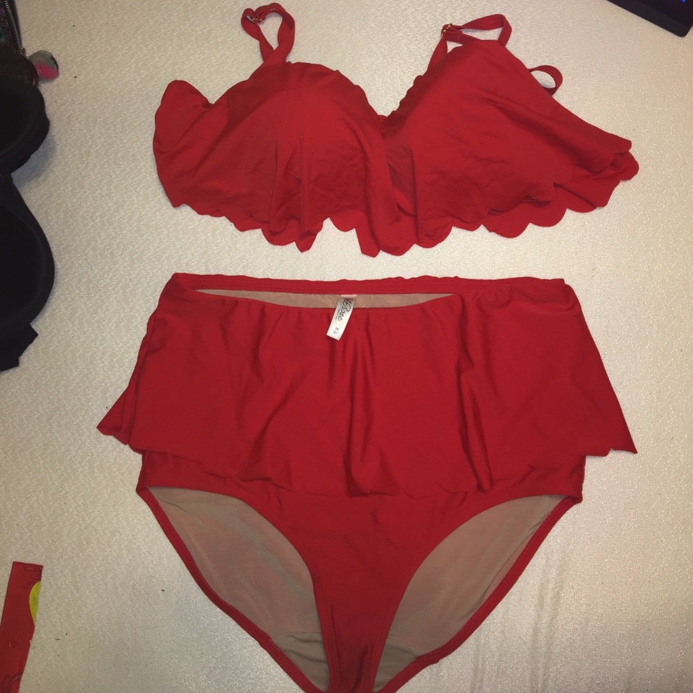 Plus size swim