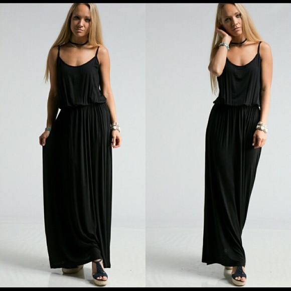 Sofra Dresses & Skirts - 🛍$5 & $10 SALE: ENDS @ 11 pm!Maxi dress!