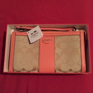 Coach signature legacy zip wallet/wristlet/clutch