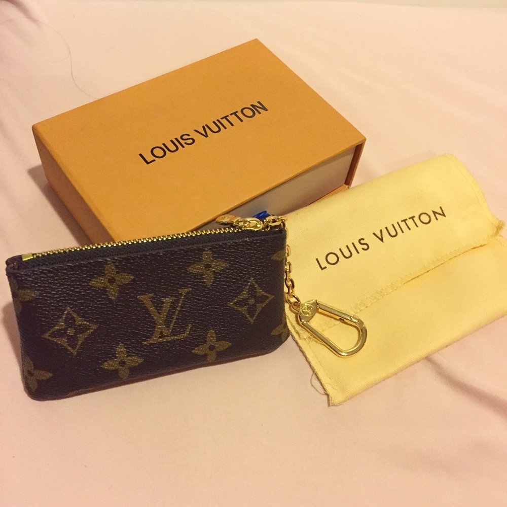 LV MONOGRAM KEY POUCH