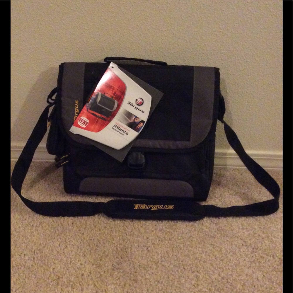 Targus Messenger Laptop Bag