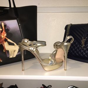 NWT Gold Gianvito Rossi Evening Pumps