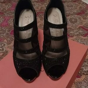 Black sparkle shimmer heels size 8