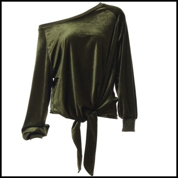 Tie-Front Off-the-Shoulder - Picture 4 of 4