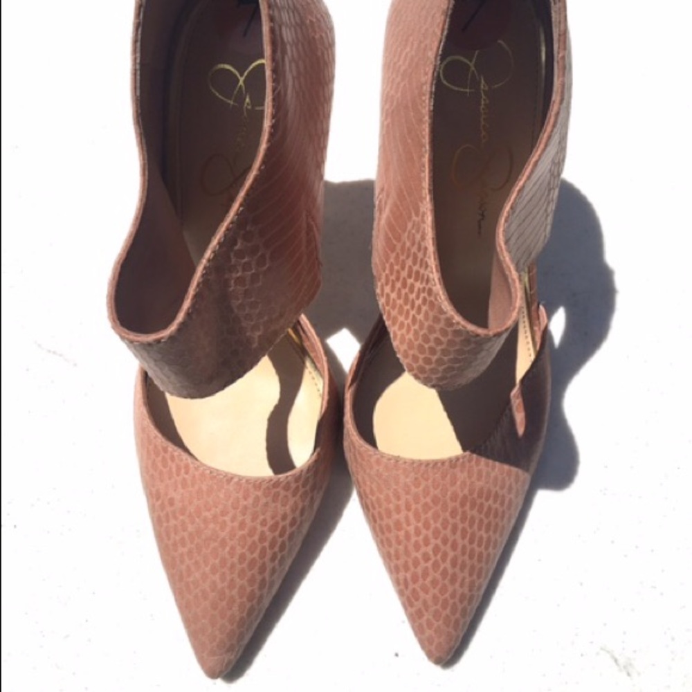 Snakeskin shoes