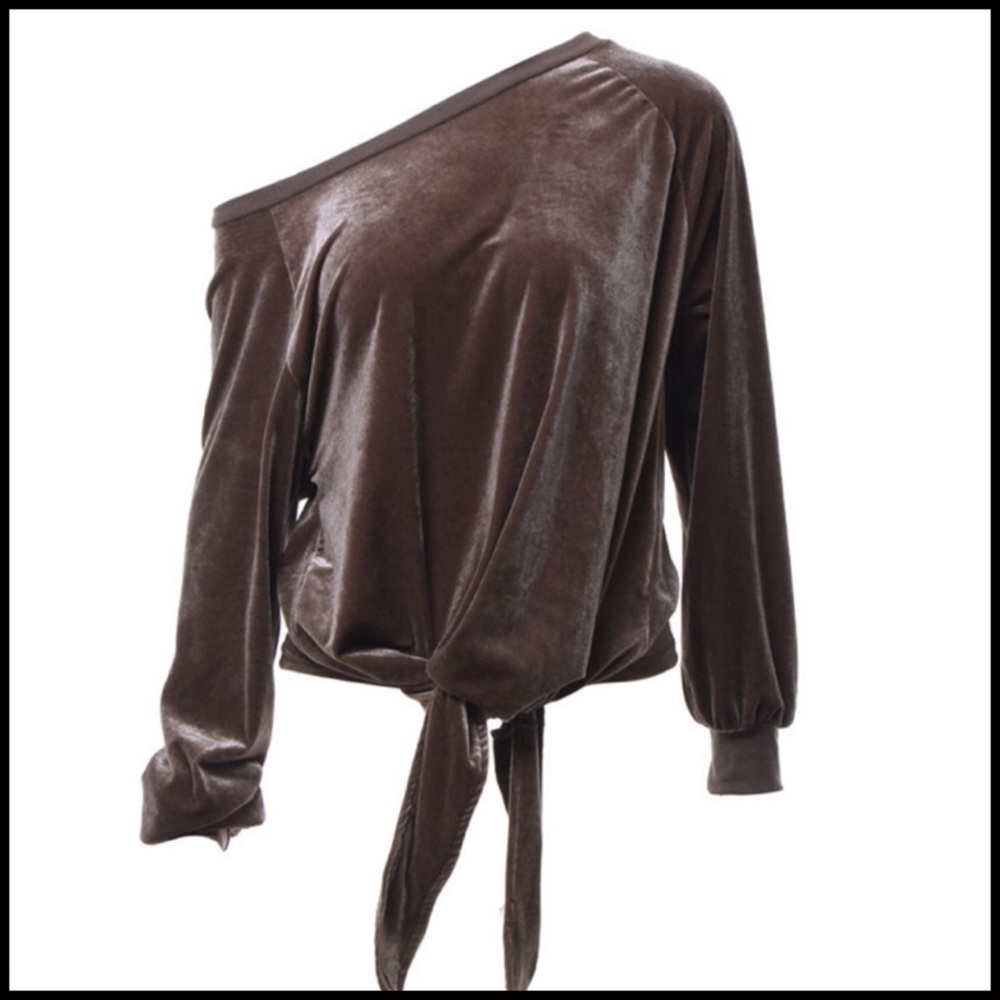 Off-the-Shoulder Velvet in Mocha - Picture 2 of 7