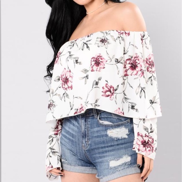 🥀DONATING 4/20 Off the Shoulder Flower Top - Picture 3 of 6
