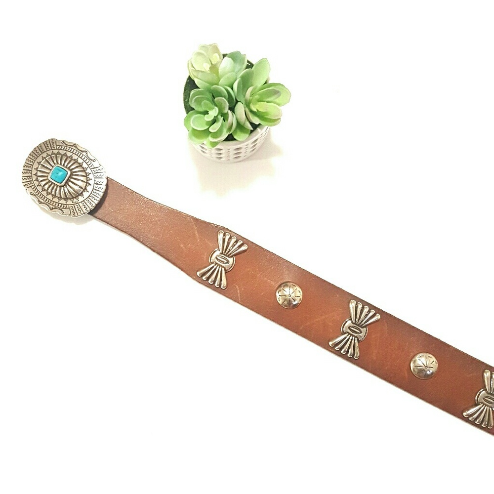 * LRL * Genuine Leather Concho Buckel Belt