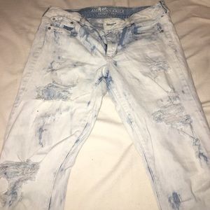 American Eagle distressed Jeans!