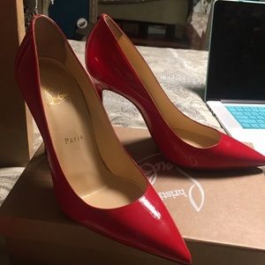NEW Christian Louboutin Authentic