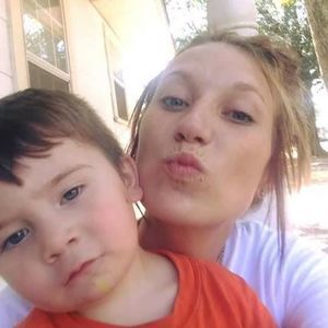 Meet your Posher, Akay