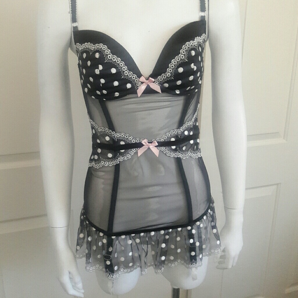 Adorable Victoria's secret corset