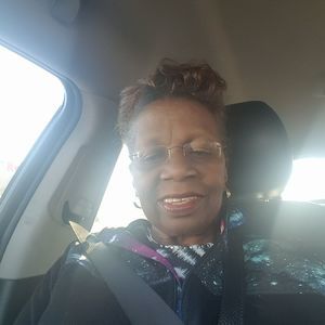 Meet your Posher, Annie