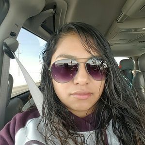 Meet your Posher, Mayte