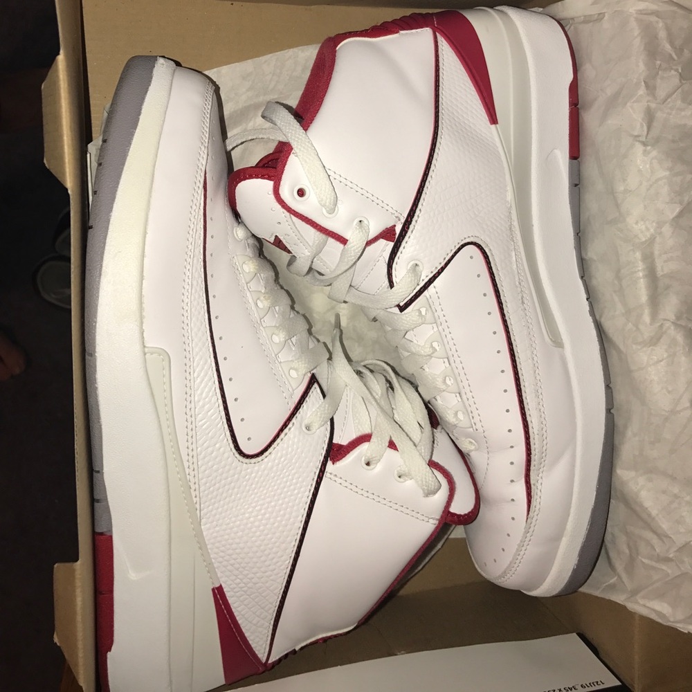 Jordan retro 2