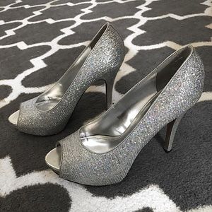 Sparkly Worthington pumps