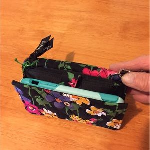 Vera Bradley Smartphone wristlet for iPhone 6 or 7