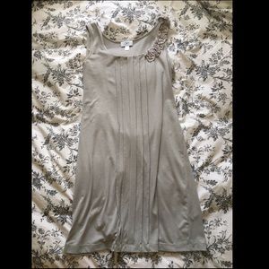 Anne Taylor LOFT Grey Dress with Flower Design