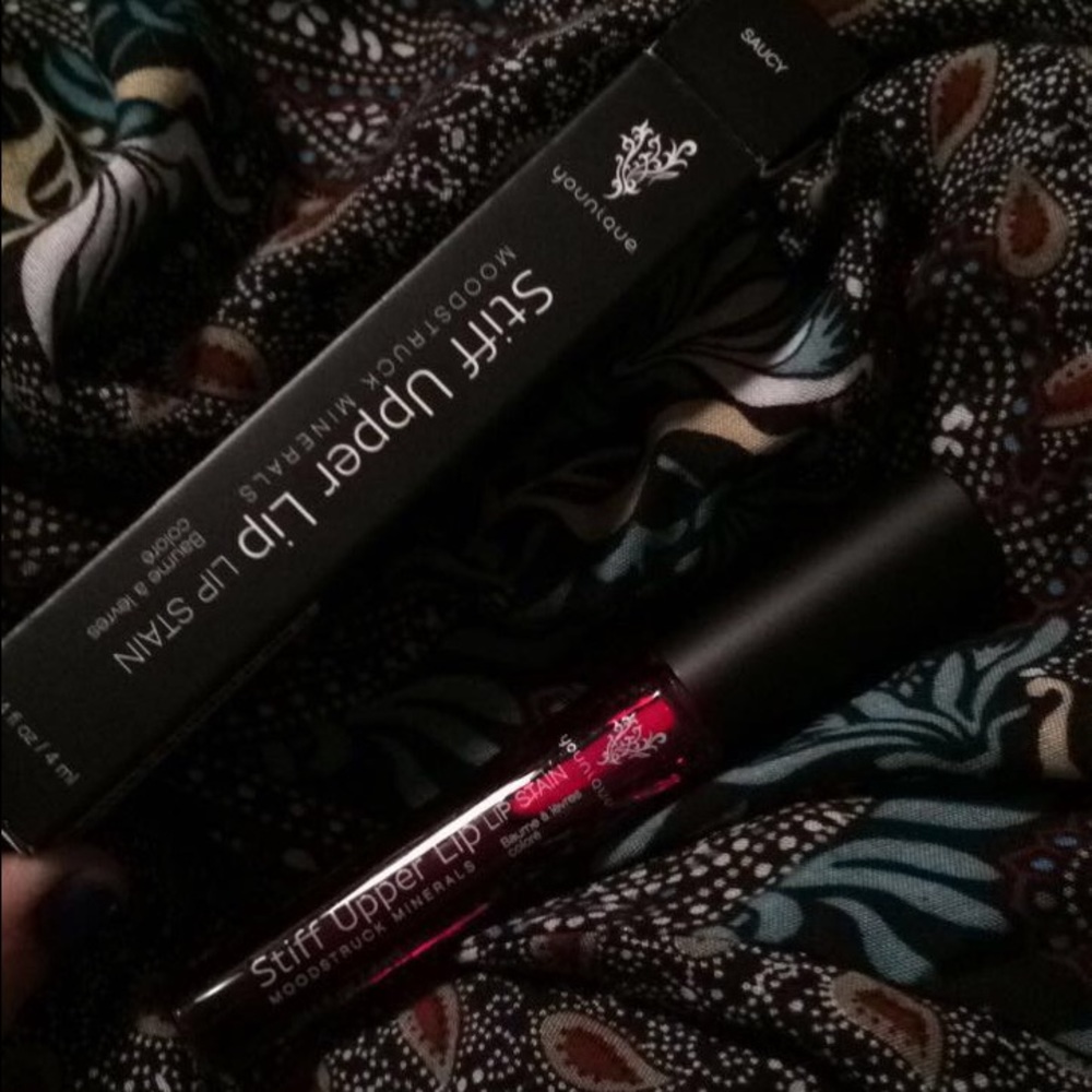 BNIB Younique Lip Stain in Saucy