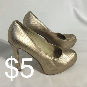 Chinese laundry pumps