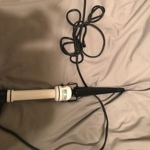 Hot tools curling iron