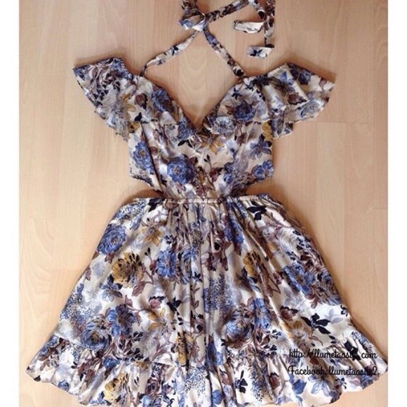 Beatiful Floral Cold Shoulder Open Side Dress - Picture 3 of 9