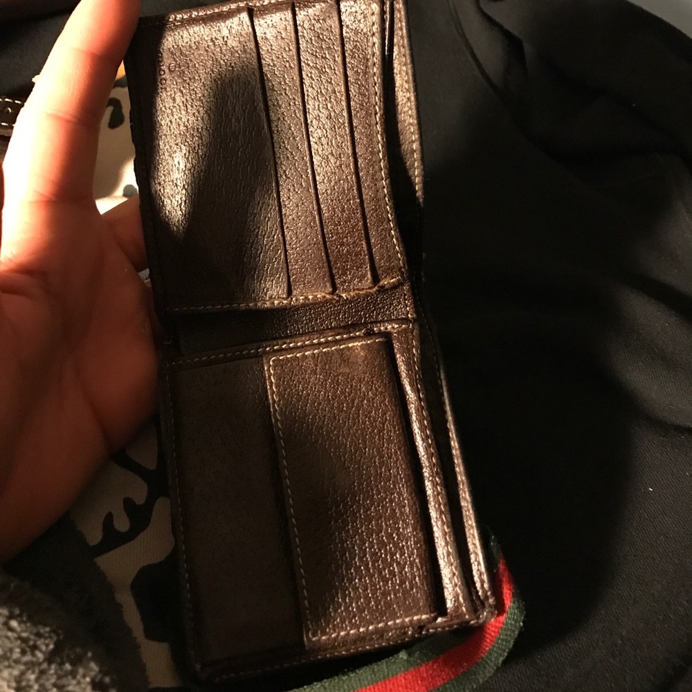 Gucci - Picture 4 of 4