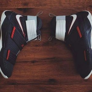 Meet your Posher, Eli