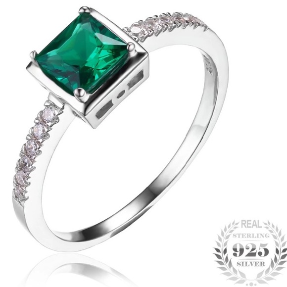 Sterling Silver CZ Square Green Emerald Ring π - Picture 4 of 8