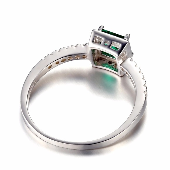 Sterling Silver CZ Square Green Emerald Ring π - Picture 7 of 8