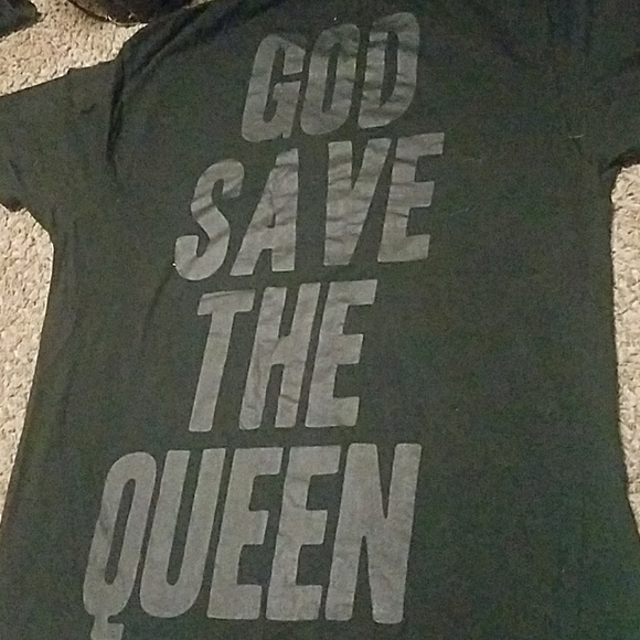 BLACK GRAPHIC TEE - Picture 4 of 4