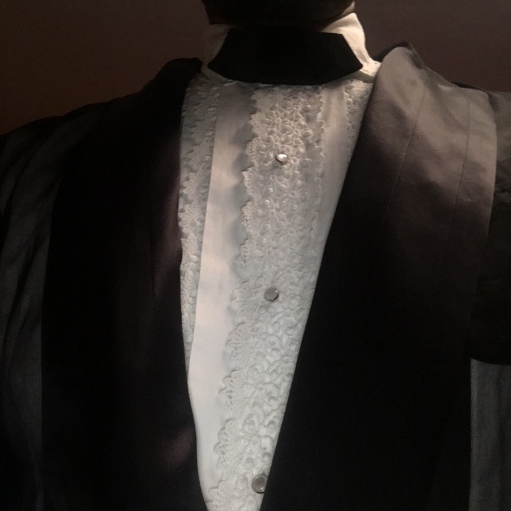 Meet your Posher, Charles