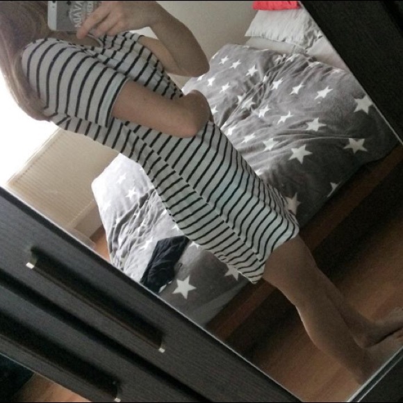 🎉HP🎉Short Sleeve Striped Mini Dress - Picture 7 of 7