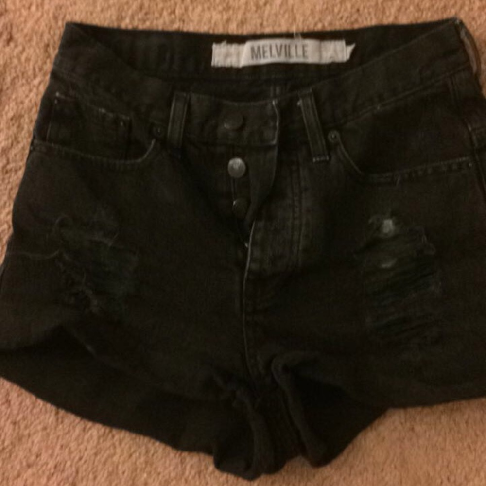 Brandy Melville booty shorts