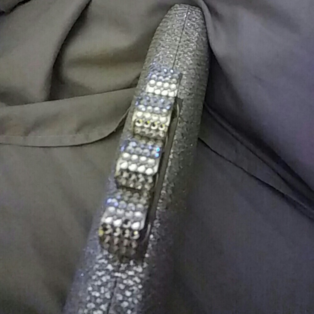 Purse - Picture 2 of 4