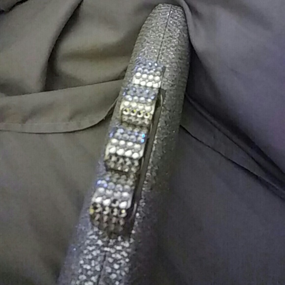 Purse - Picture 2 of 4