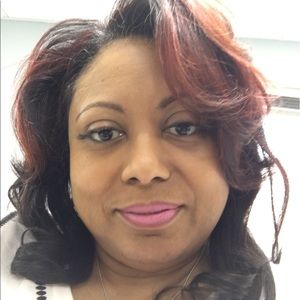 Meet your Posher, Pamela