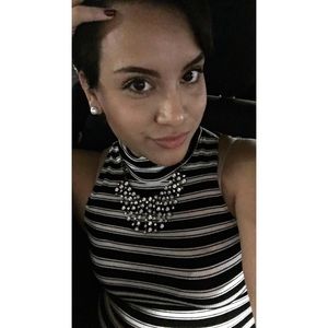 Meet your Posher, Mitzi