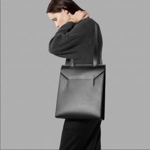 Everlane E1 tote