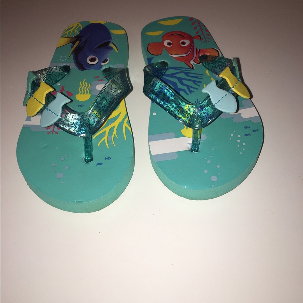 Dory flip flops